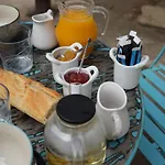 Bed & Breakfast D Hotes Atelier De Jean Paul 3*