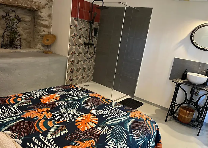 D Hôtes Atelier De Jean Paul Alojamento de Acomodação e Pequeno-almoço 3*